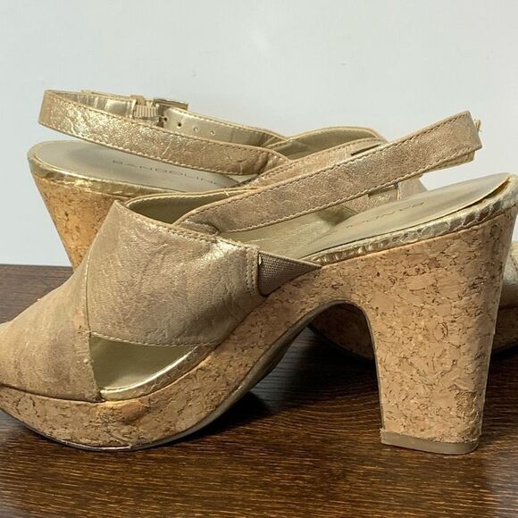 Bandolino Mopina vegan gold metallic cork sandal, Heel size 9  - Picture 4 of 10